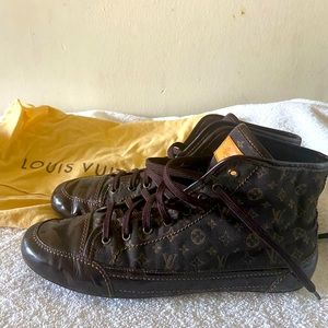 Louis Vuitton shoe size 8.5